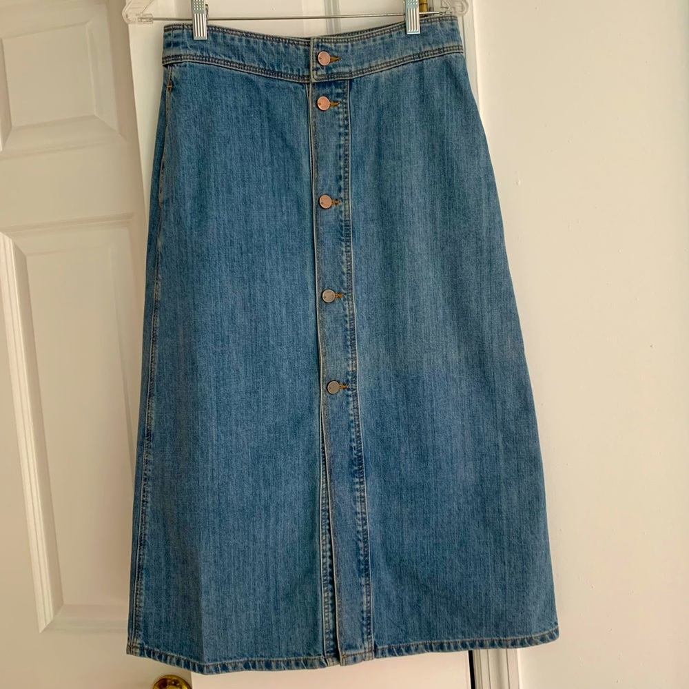 Denim skirt